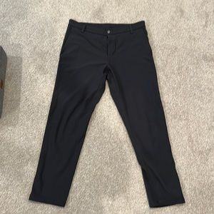 Men’s Lululemon commission Classic-Fit Trouser Obsidian size 36x32
